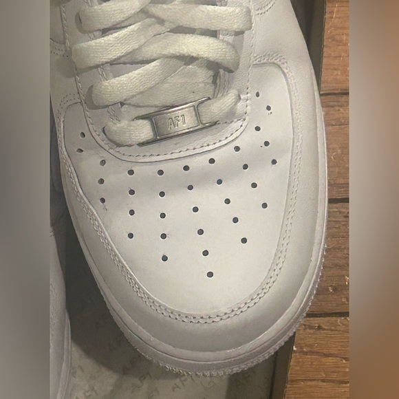 Nike Air Force 1 Low '07 Triple White CW2288-111 Men's Size 9 - Picture 4 of 13